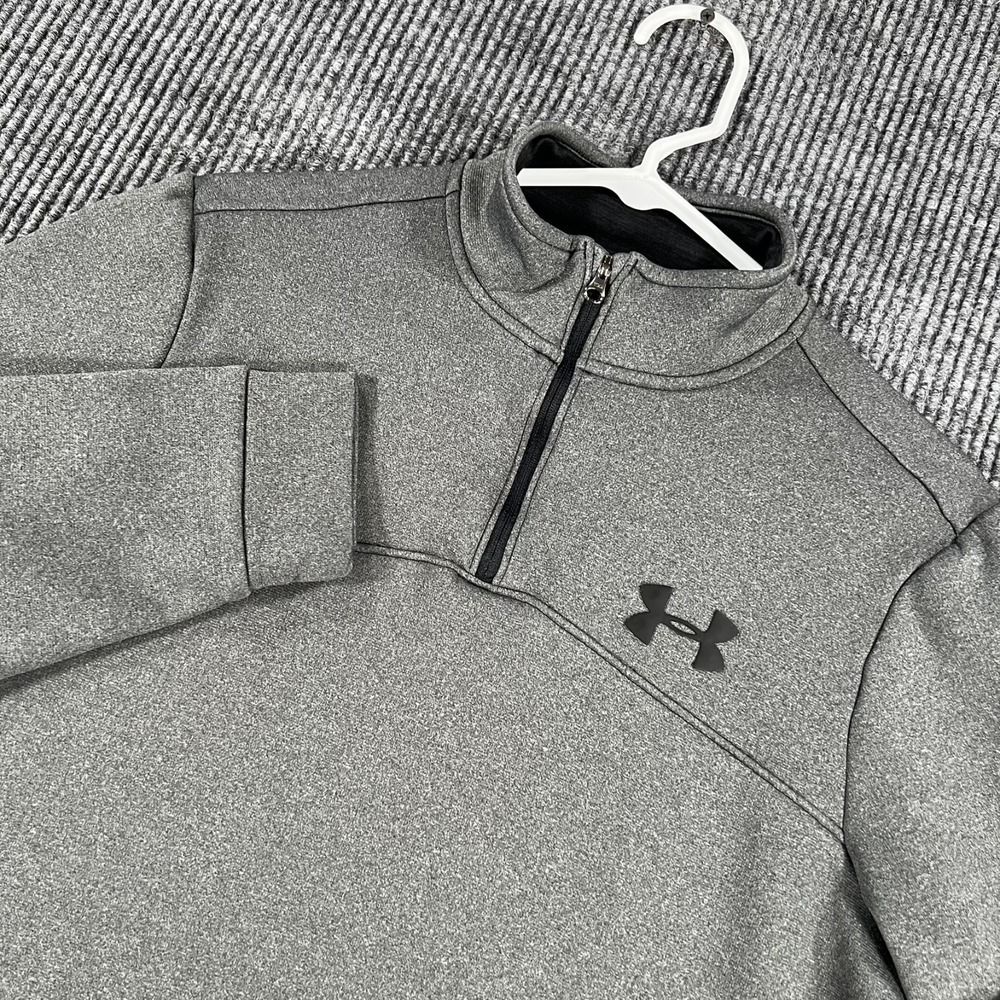 Under Armour Pullover Shirt Womens Small Gray Long Sleeve 1/4 Zip Loose Fit